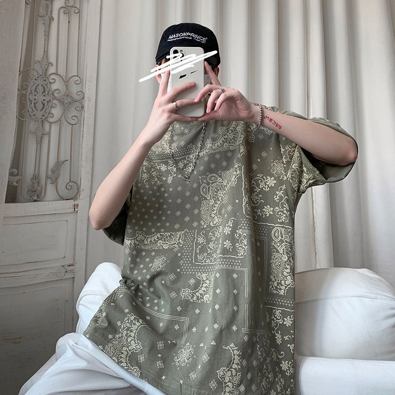 Bandana Design Tshirt - Image 4